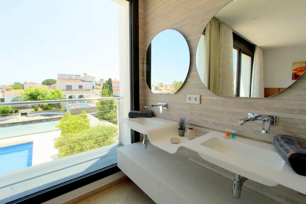 Leon Inmo Villa Nicole - 10699 Empuriabrava 0*,