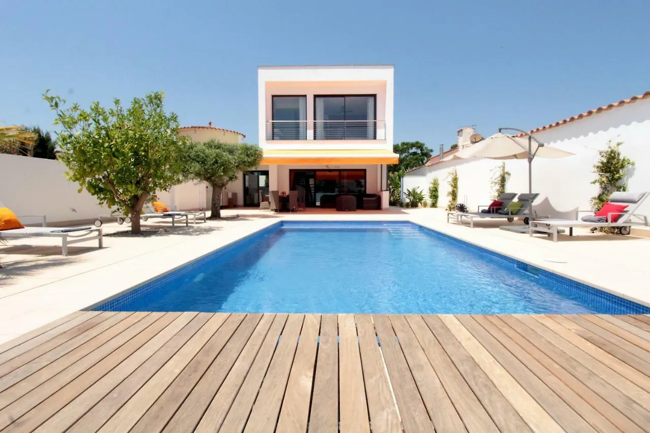 Leon Inmo Villa Nicole - 10699 Empuriabrava