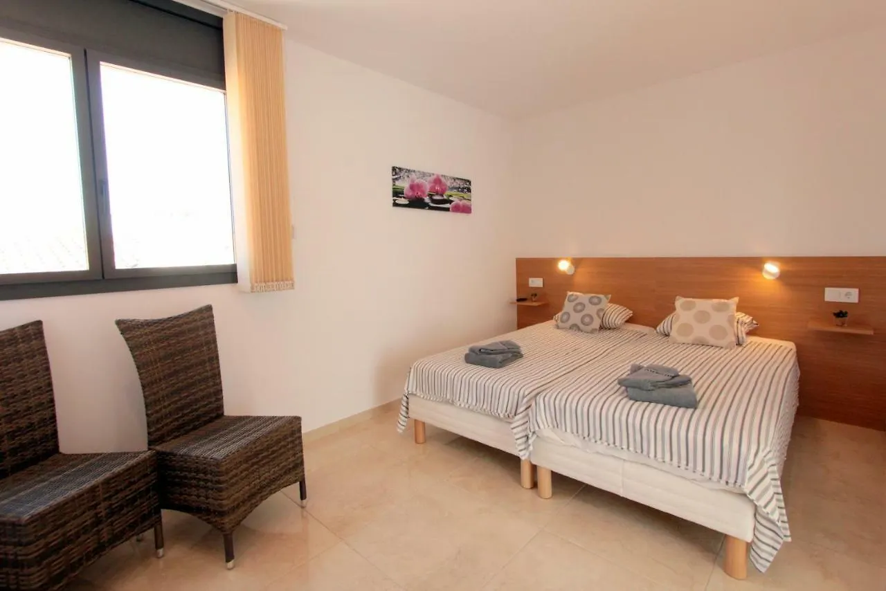 Leon Inmo Villa Nicole - 10699 Empuriabrava
