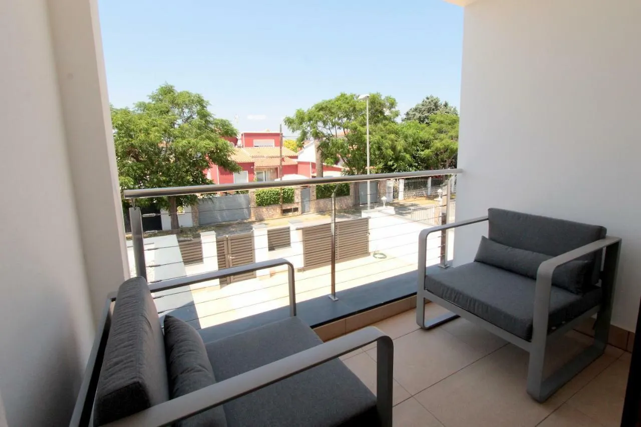 Leon Inmo Villa Nicole - 10699 Empuriabrava
