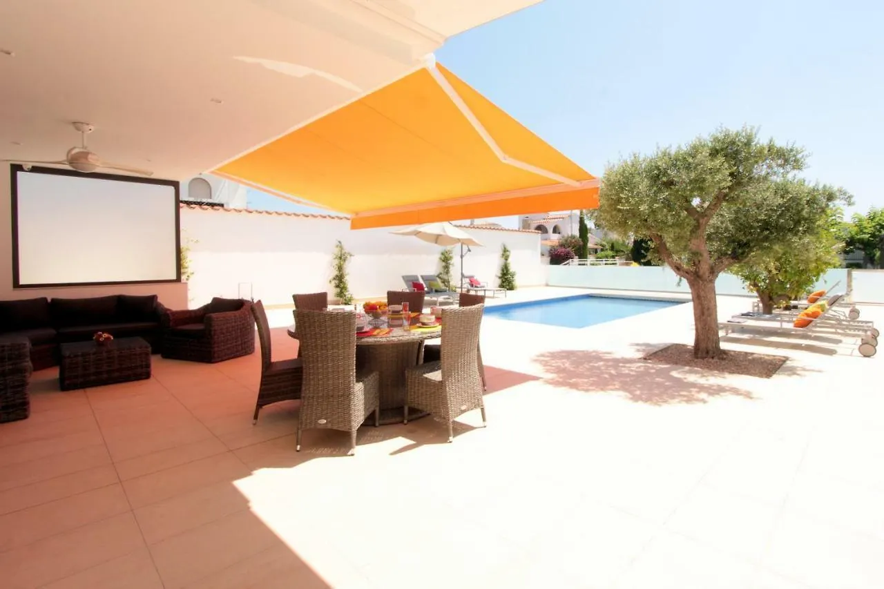 Leon Inmo Villa Nicole - 10699 Empuriabrava