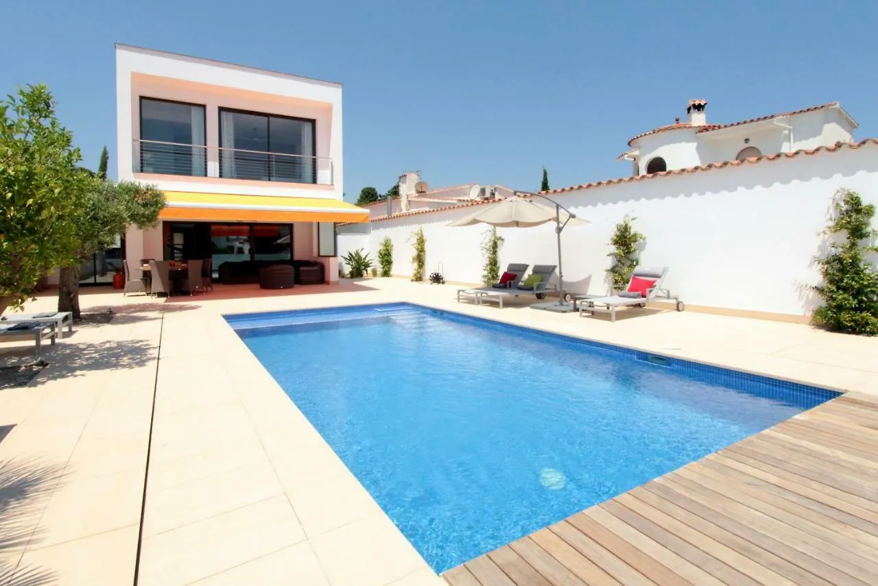 Leon Inmo Villa Nicole - 10699 Empuriabrava